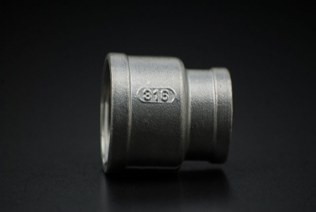 Stainless Steel Reduce Socket - 1 x 3/4 Inch / Female Thread x Female Thread
