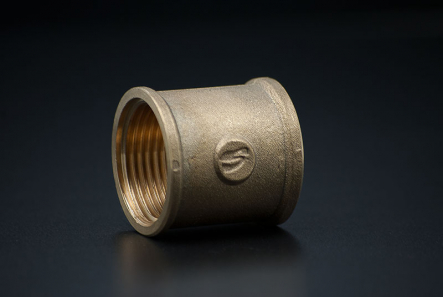 Brass Socket  - 1 1/4 Inch / FxF