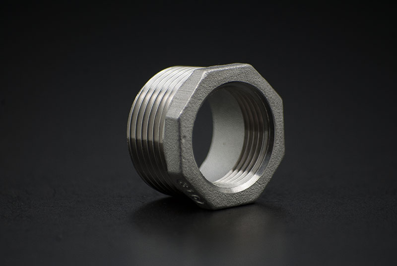 Stainless Steel Reduce Piece - 1 1/4 x 1 Inch / Male Thread x Female Thread