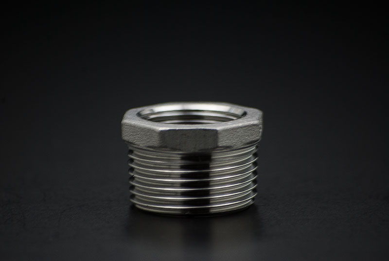 Stainless Steel Reduce Piece - 1 1/4 x 1 Inch / Male Thread x Female Thread
